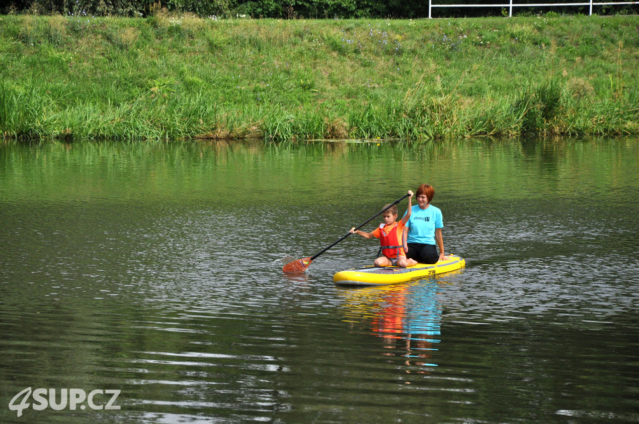 Sportovní park Pardubice 2017 - prezentace nafukovacích paddleboardu 4SUP.CZ